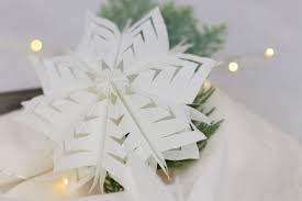 Engel basteln mit papier weihnachtsengel als weihnachtsdeko weihnachtsdeko selber basteln aus papier mit anleitung weihnachten basteln: Diy Sterne Aus Papier Zu Weihnachten Basteln Diycarinchen Diy Blog