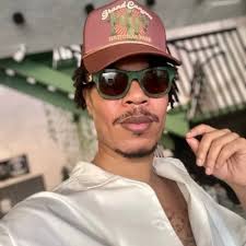 Kirt Floyd (kirtfloydtrini@)