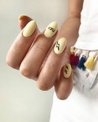 Manicure con esmaltes #semipermanentes de color blanco muestra sencillez y elegancia. Colina Pestana Silicio Unas De Gel Tumblr Investments Real Estate Net