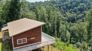 Ashe high country realty® offers you the finest selection of log cabins for sale in north carolina in a variety of natural settings. Log Homes Cabins For Sale In Virginia North Carolina Tennessee