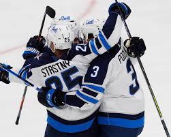 Live scores de hockey pour la nhl, le championnat français. Stastny Scores Ot Winner Against Oilers As Jets Take Commanding Series Lead Back Home Cbc Sports