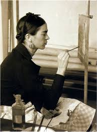 Biografia De Frida Kahlo En Ingles Y Español Frida Kahlo Painting Self Portrait On The Borderline Between Mexico And The United States In The Detroit Institute Of Arts Mural Project S Peintures Frida Kahlo