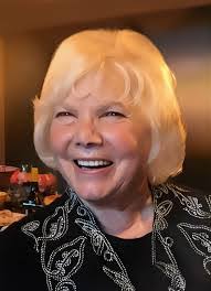 Linda Kaufman's Instagram, Twitter & Facebook