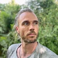 Matthew Koeman's Instagram, Twitter & Facebook