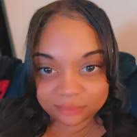 Holly Abney's Instagram, Twitter & Facebook