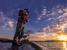 What are some restaurants close to lake rousseau rv & fishing resort? Tv S Fish N Canada Hosts Love Lake Muskoka Here S Why Outdoor Canada