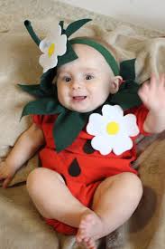 Notwendigkeit ist die mutter der erfindung! Baby Diy Erdbeere Tun Sie Es Selbst Baby Kostum Halloween Etsy