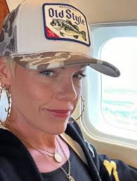 SAY YES IF YOU ARE A TRUE FAN 💞