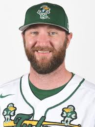 Daniel Latham's Instagram, Twitter & Facebook