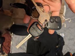 Before programming your remote key, make sure that its battery has sufficient charge to power the device. Anyone Know How To Reprogram This Key Fob On A 80 It S A Jdm Fza80 Landcruisers