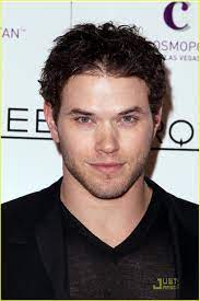 pin by anabellazeldalinkofhyrule on emmett cullen kellan lutz in 2021 slicked back hair kellan lutz lutz