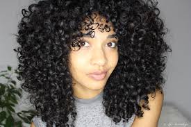 Les cheveux bouclés donnent leurs meilleurs aspects quand ces derniers sont portés légèrement en désordre. Nouvelle Coupe Au Salon De Coiffure Gilles Boldron Pour Les Cheveux Boucles Frises Code Promo