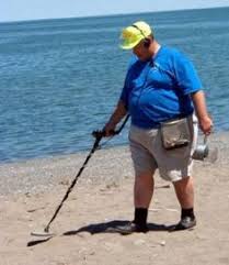 Best gold metal detectors are made with enhanced signals that are meant to find even half a grain size of gold in the field. 44 Metal Detector Ideen Metalldetektor Sondeln Grosse Kuchen