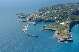 Ventotene was first inhabited during roman times, when emperor augustus had a big holiday villa built here. Ventotene Cala Rossano Marina In Ventotene Lazio Italy Marina Reviews Phone Number Marinas Com