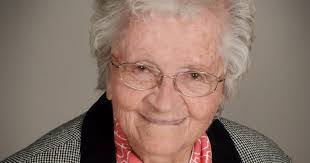 Irene Schmitz's Instagram, Twitter & Facebook