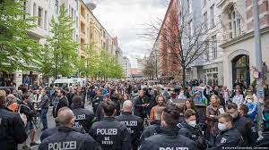 New lockdown for berlin's nightlife. German Conspiracists Protest Against Coronavirus Lockdown News Dw 25 04 2020