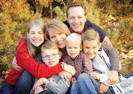 Ia keluarkan batangnya dan aku dimintanya menghisapnya lagi. Untuk Ayah Ibu Kakak Dan Adik Terima Kasih Karena Kalian Aku Mengerti Makna Keluarga Yang Sebenarnya