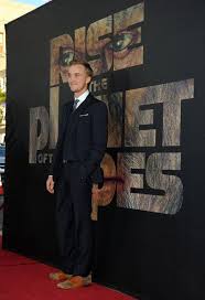 Rise Of The Planet Of The Apes Tom Felton Tom Felton Photos Photos Premiere Of 20th Century Fox S Rise Of The Planet Of The Apes Red Carpet Planet Of The Apes 20th Century Fox Tom Felton
