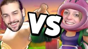 His attack explodes on impact and shoots spikes in all directions which deal damage to enemies they hit. Guillaume Vs Kim Sur Brawl Stars