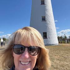 Are wristbands used instead of cards