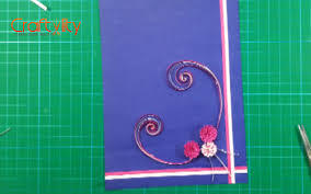 Create two half circles, by rolling 17 inches long 3mm yellow quilling strips each. How To Make Beautiful Paper Quilling Greeting Card Craftylity