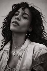 Leanna Lambert's Instagram, Twitter & Facebook