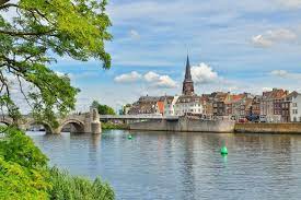 Which makes them the oldest city gates in the netherlands. Das Internationale Maastricht Geo
