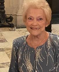 Mitzi Walters's Instagram, Twitter & Facebook