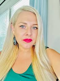 Hi, everyone! I'm Serina Parrales, a health insurance agent passionate  about helping families find the best coverage. I look forward to learning  from all of you and sharing some insights