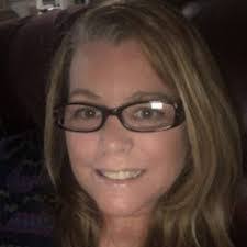 Amy Faires's Instagram, Twitter & Facebook