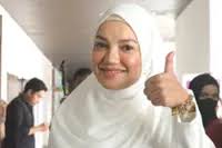 Puteri Sarah files for divorce from film director Syamsul