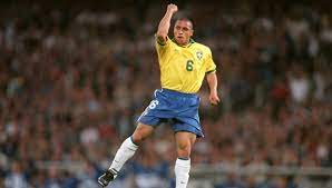 Roberto carlos is a brazilian retired professional footballer who played for brazil national football team as a left back. A Tribute To Roberto Carlos A Man Who Needed Scientists To Explain His Goals Planet Football