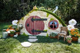 Diy Hobbit Hole Playhouse Diy Playhouse Build A Playhouse Diy Garden Projects