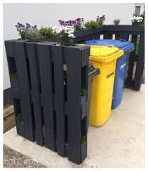 Mulltonnenverkleidung Mit Paletten Mulleimer Ideen Paletten Garten Europaletten Garten