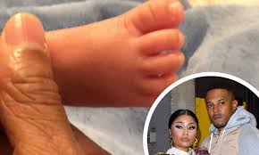 2, 2021, to celebrate the new year, nicki shared the first full photos of her and husband kenneth petty 's son. Nicki Minaj Shares First Look At Her Newborn Baby Boy To Wish Kenneth Petty Happy Anniversary Daily Mail Online