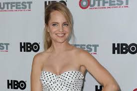 Mena alexandra süvari was born in newport, rhode island, to candice (thompson), a nurse, and ando süvari, a psychiatrist. Mena Suvari On How Veganism Has Changed Her Life