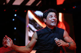 Cantate, actor y empresario y feliz de que mi gente siempre me tiene en su corazon. El Cantante Chayanne Luce Unos Buenos Abdominales Con 51 Anos