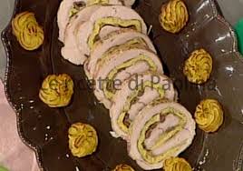 Come cucinare il rotolo di tacchino al forno, ricetta con ricotta e ripieno ottenuto dal particolare impasto di tutti gli ingredienti avvolti nello speck. Rotolo Di Tacchino Con Frittata Con Pomme Duchesse Di Anna Moroni La Prova Del Cuoco 13 Aprile 2013 Le Ricette Di Paolina