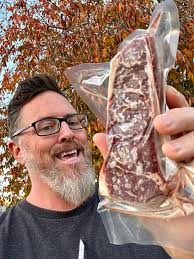 HAPPY NEW YEARS EVERYONE! Anyone else been slacking a bit the past month in  the healthy eating department?? I know I have… 😬 well if you are looking  to eat healthier in