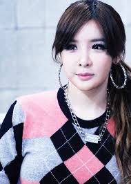 Park Bom và giọng hát 'độc nhất vô nhị' bao lần khiến trái tim người hâm mộ  vỡ òa