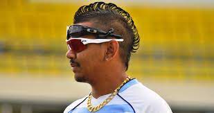 Latest sunil narine news and updates, special reports, videos & photos of sunil narine on sportstar. Sunil Narine 35 Latest Hd Pictures And Wallpapers Googlycricket Net