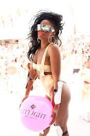 Daylight Beach Club In Mandalay Bay Open Thurs Mon 11am 6pm And Wednesday Nights For Eclipse Text 702 882 3343 For Information On Our Upcoming Events Cabana