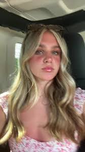 Meg Webber's Instagram, Twitter & Facebook