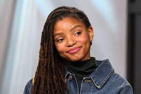 Halle bailey loves travel, adventure, variety and meeting new people, and she longs to experience all of with her upbeat and often inspiring personality, halle bailey makes friends easily and attracts. 6z1csnspfexoam