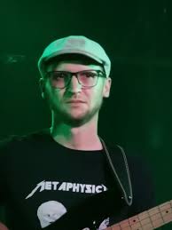 Nem kívánok a jogállamiság furkósbotja lenni, továbbá ne hátráltassák a többi liberális európai tagállamot az ilyen nívótlan, arrogáns, populista, igaztalan beszéddel. Demeter Szilard Wikipedia