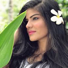 Make everyday a little less ordinary ❤️ 🧿#instagram #digitalcreator  #instadaily #photography #photooftheday #goabloggers  #IGIBillionSmiles#shotoniphone8 #explore#brandreviews  #reviews#beautiful#indianbloggers #goa #beach #portraitphotograph #artsy ...