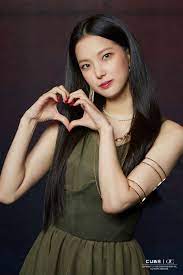 Yujin was featured in g.na's pretty lingerie/ g.na's secret mv with seungyeon, sorn, seunghee and yeeun. Yujin Clc Clc Kpop Girls Photo U