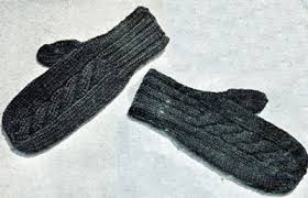 Helpful tutorials let's knit a super simple mitten. Cable Mittens Pattern Knitting Patterns
