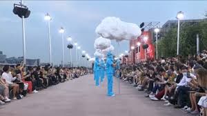Indie Band Hyukoh S Music Features In Louis Vuitton Fashion Show