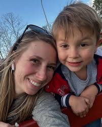 𝐿𝑎𝑐𝑒𝑦 𝐵𝑒𝑒𝑠𝑜𝑛 (@lace_beeson) • Instagram photos and videos